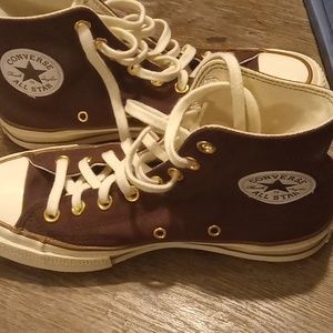 High top converse shoes